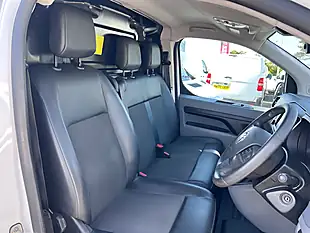 Used 2022 Vauxhall Vivaro Dynamic White - Interior and Exterior details 11