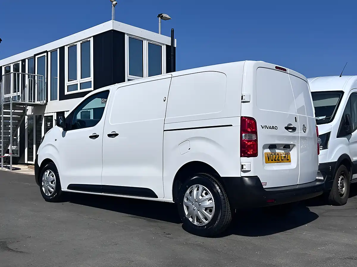 Used 2022 Vauxhall Vivaro Dynamic White - Interior and Exterior details 6