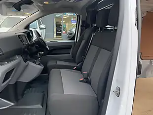 Used 2022 Vauxhall Vivaro Dynamic White - Interior and Exterior details 20