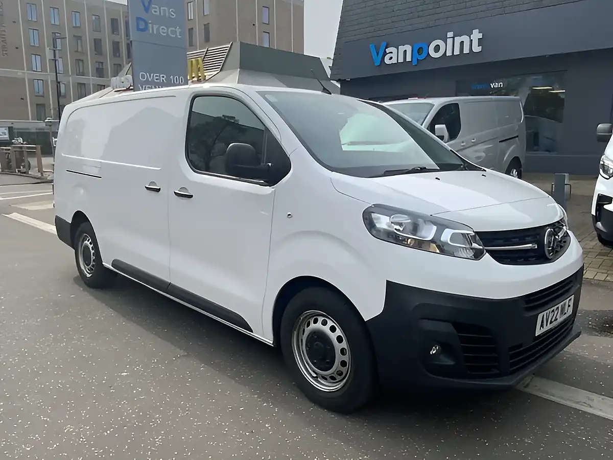 Used 2022 Vauxhall Vivaro Dynamic White - Front View