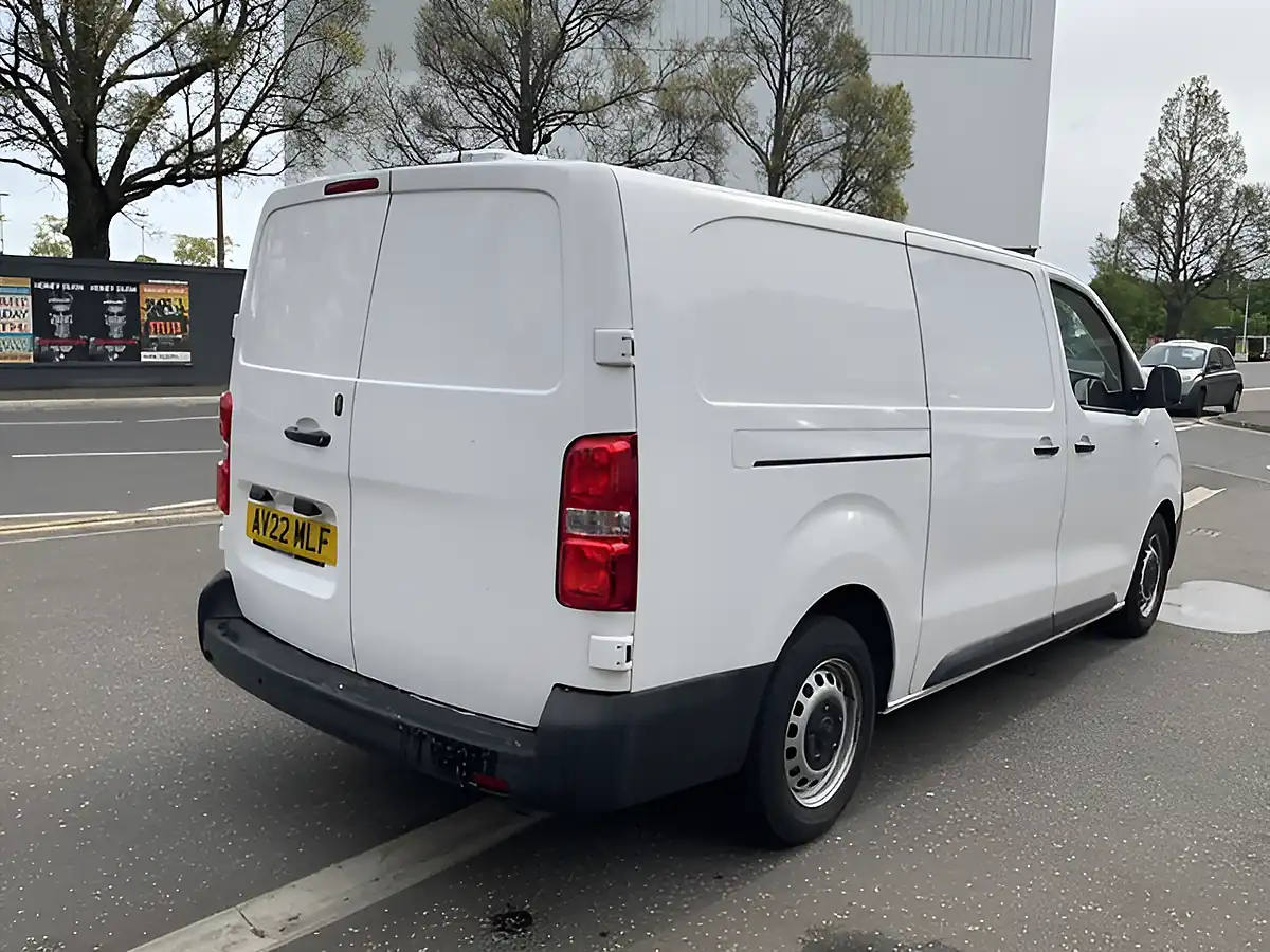 Used 2022 Vauxhall Vivaro Dynamic White - Interior and Exterior details 6