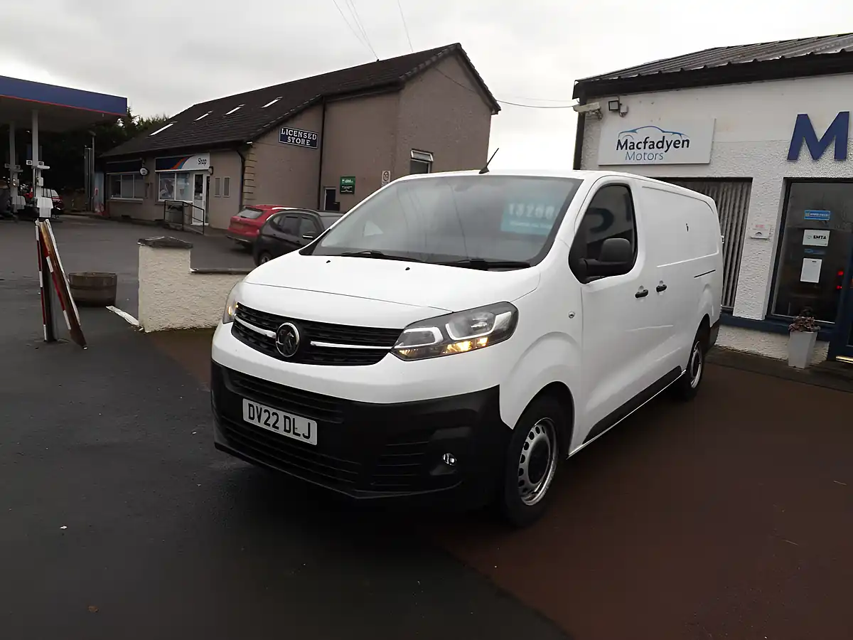 Used 2022 Vauxhall Vivaro Dynamic White - Interior and Exterior details 3