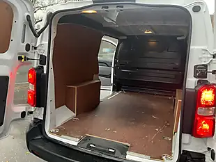 Used 2022 Vauxhall Vivaro Dynamic White - Interior and Exterior details 10
