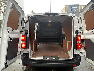 Used 2022 Vauxhall Vivaro Dynamic White - Interior and Exterior details 11