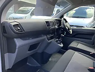Used 2022 Vauxhall Vivaro Dynamic White - Interior and Exterior details 19