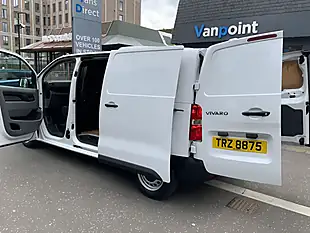 Used 2022 Vauxhall Vivaro Dynamic White - Interior and Exterior details 10