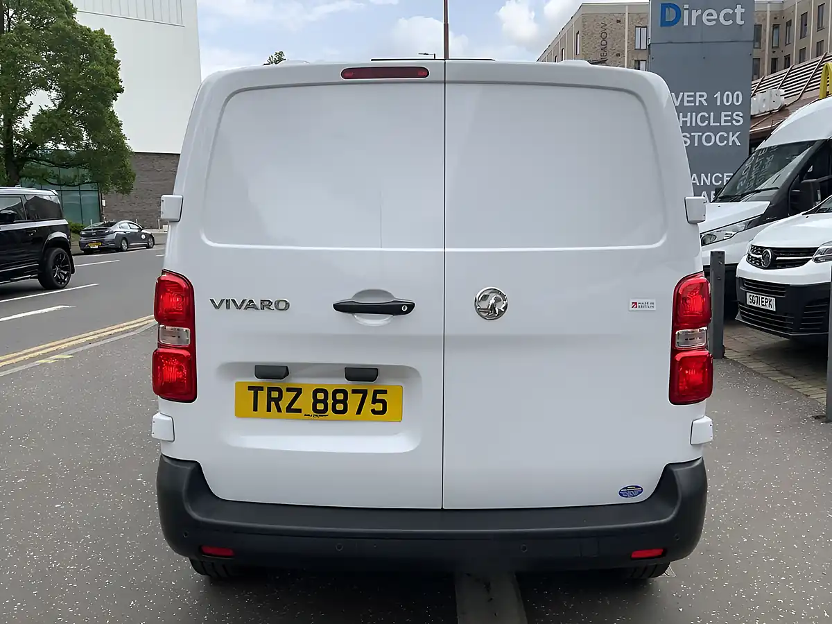 Used 2022 Vauxhall Vivaro Dynamic White - Interior and Exterior details 5