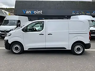 Used 2022 Vauxhall Vivaro Dynamic White - Interior and Exterior details 7
