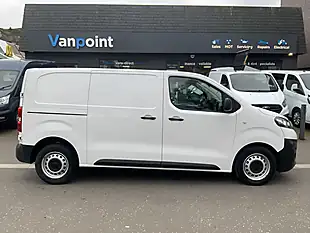 Used 2022 Vauxhall Vivaro Dynamic White - Interior and Exterior details 8
