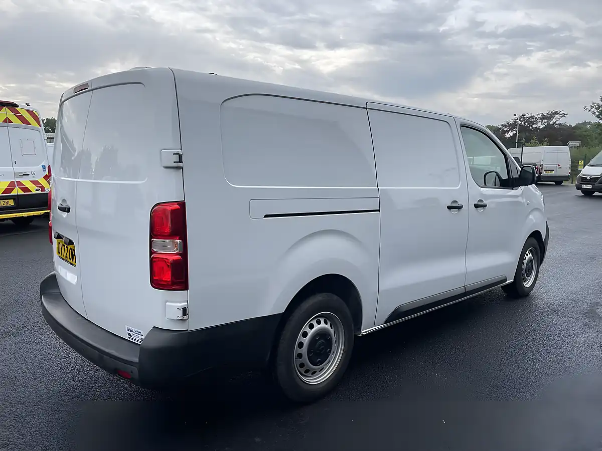 Used 2022 Vauxhall Vivaro Dynamic White - Interior and Exterior details 6