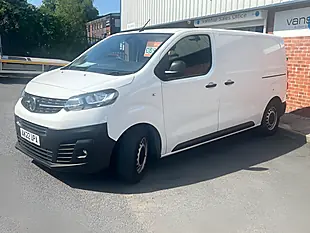 Used 2022 Vauxhall Vivaro Dynamic White - Interior and Exterior details 2