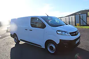 Used 2022 Vauxhall Vivaro Dynamic White - Interior and Exterior details 14
