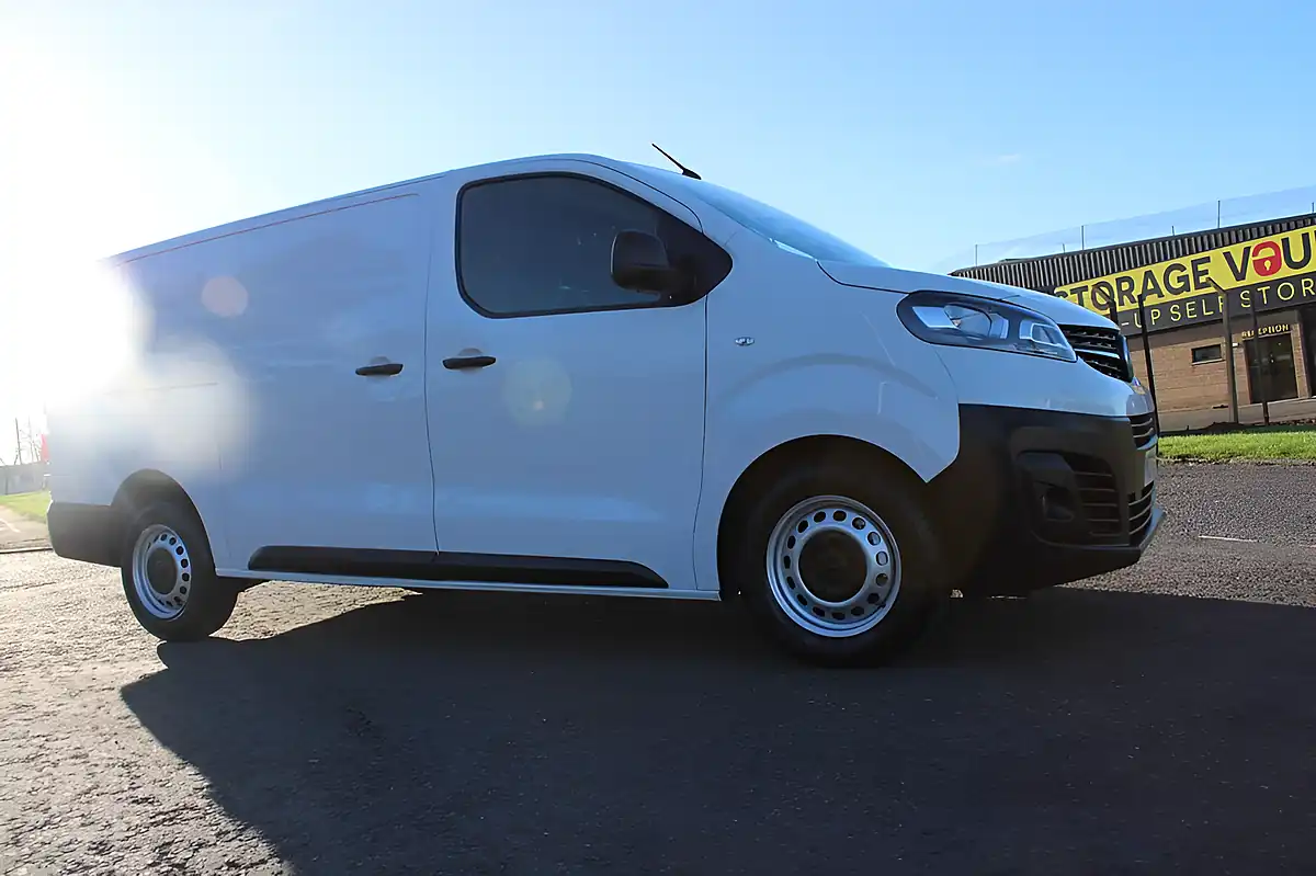 Used 2022 Vauxhall Vivaro Dynamic White - Interior and Exterior details 15