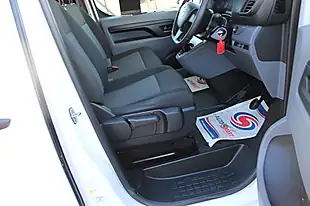 Used 2022 Vauxhall Vivaro Dynamic White - Interior and Exterior details 3