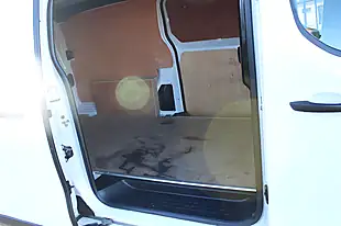 Used 2022 Vauxhall Vivaro Dynamic White - Interior and Exterior details 4
