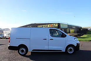 Used 2022 Vauxhall Vivaro Dynamic White - Interior and Exterior details 5