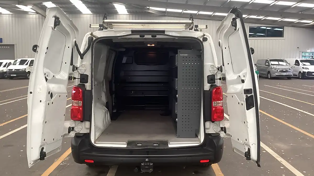 Used 2022 Vauxhall Vivaro Dynamic White - Interior and Exterior details 10