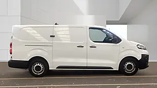 Used 2022 Vauxhall Vivaro Dynamic White - Interior and Exterior details 6
