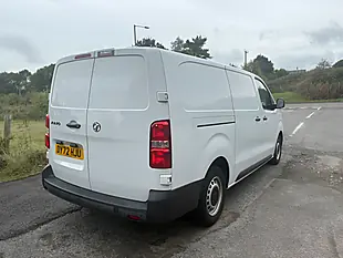 Used 2022 Vauxhall Vivaro Dynamic White - Interior and Exterior details 6
