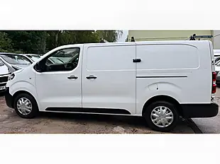 Used 2022 Vauxhall Vivaro Dynamic White - Interior and Exterior details 10