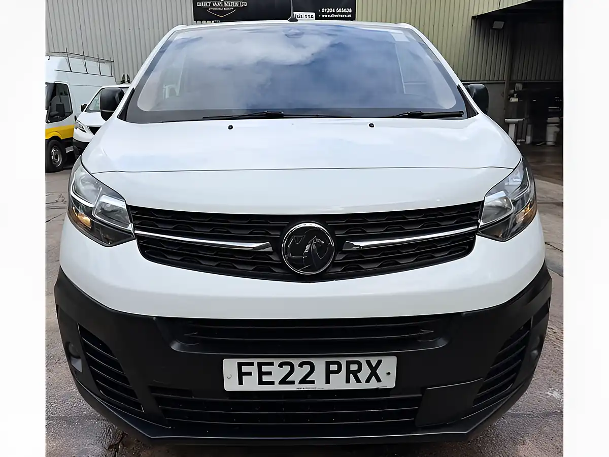 Used 2022 Vauxhall Vivaro Dynamic White - Interior and Exterior details 13