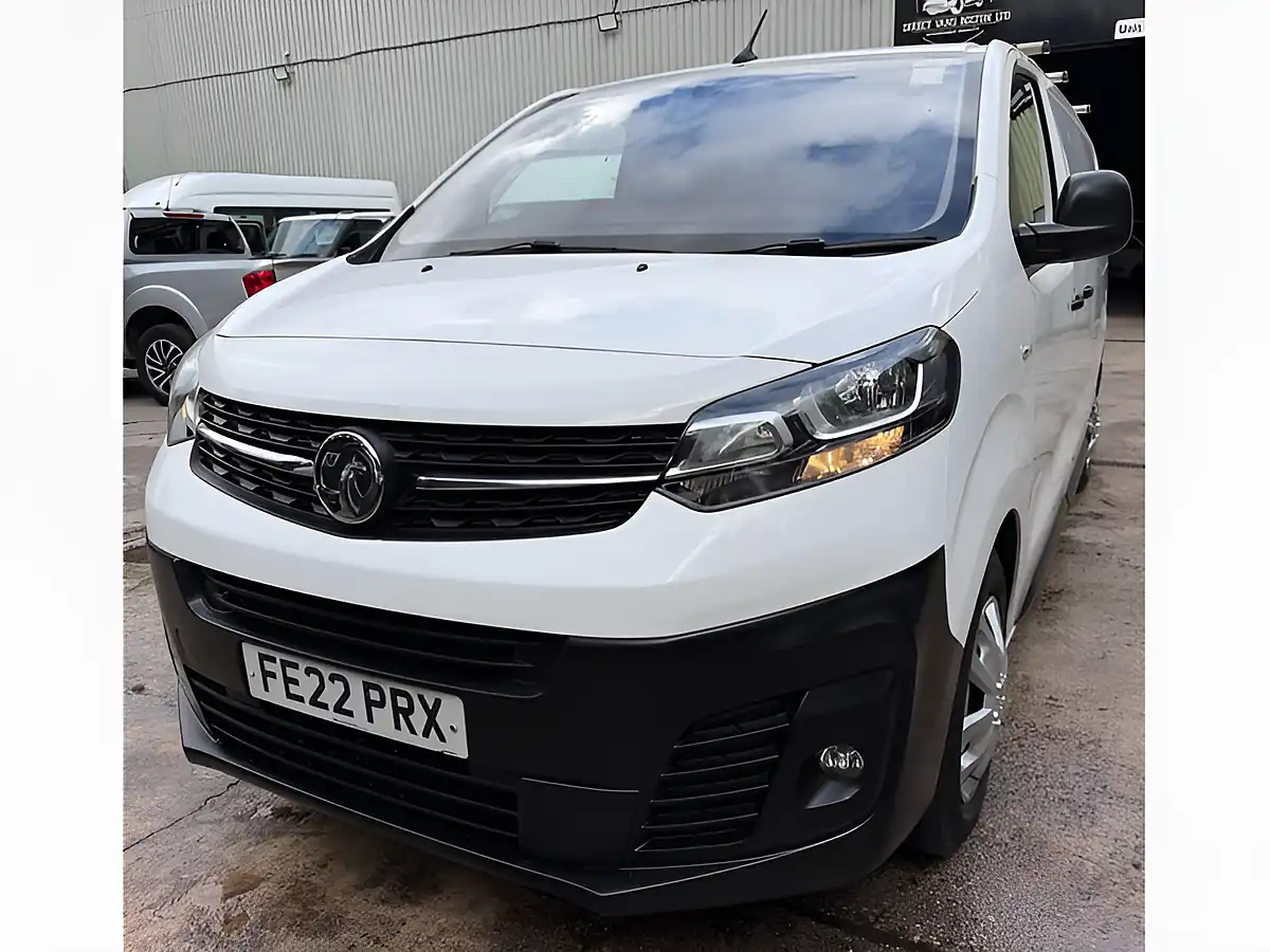 Used 2022 Vauxhall Vivaro Dynamic White - Interior and Exterior details 14