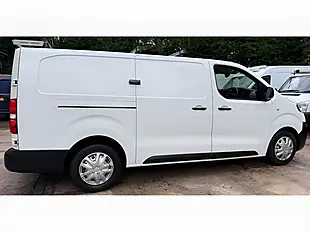 Used 2022 Vauxhall Vivaro Dynamic White - Interior and Exterior details 7