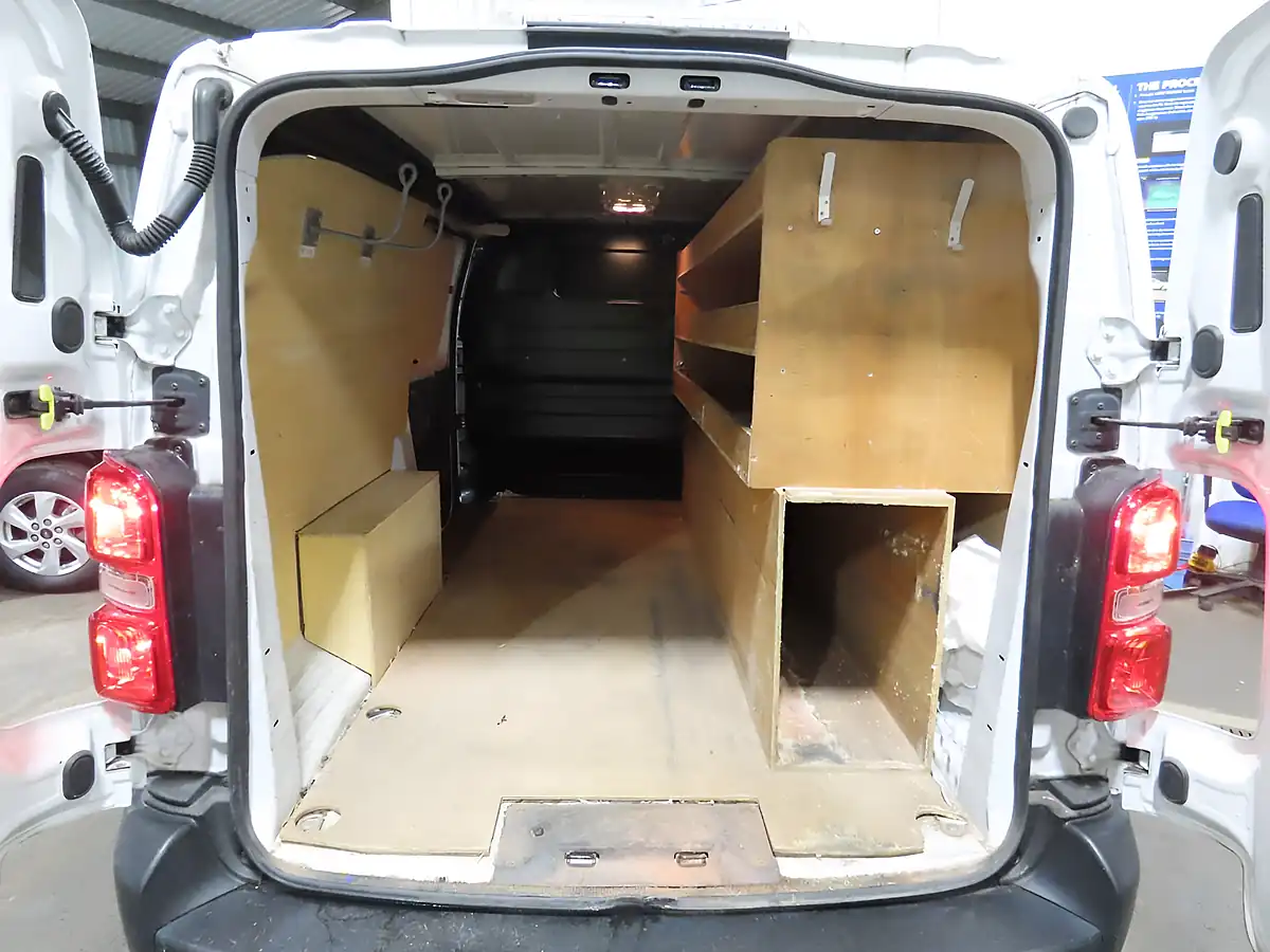Used 2022 Vauxhall Vivaro Dynamic White - Interior and Exterior details 9