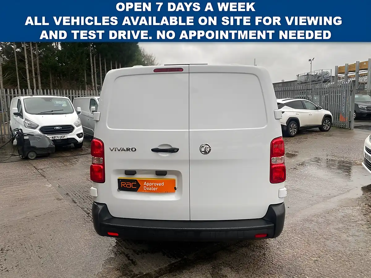 Used 2022 Vauxhall Vivaro Dynamic White - Interior and Exterior details 7
