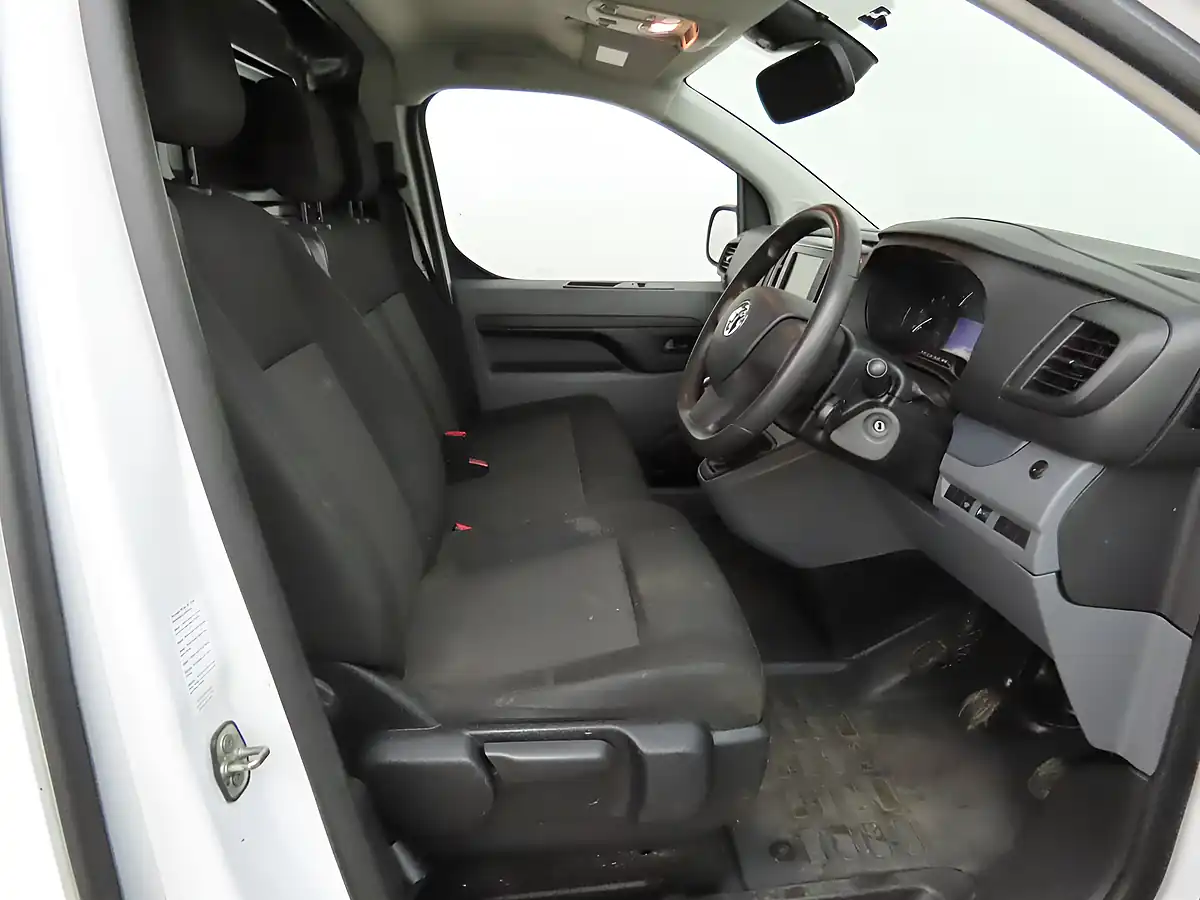 Used 2022 Vauxhall Vivaro Dynamic White - Interior and Exterior details 10