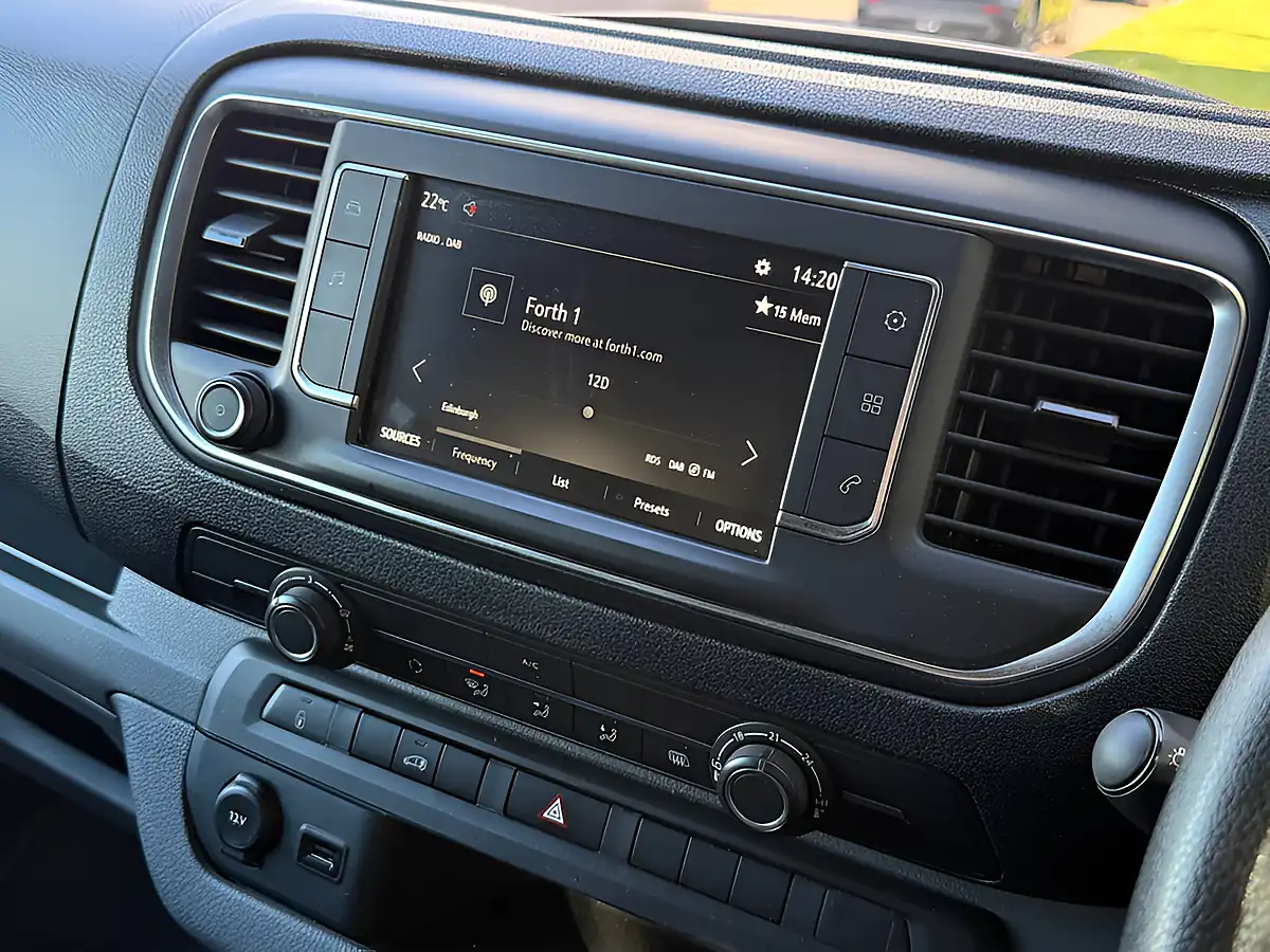 Used 2022 Vauxhall Vivaro Dynamic White - Interior and Exterior details 13