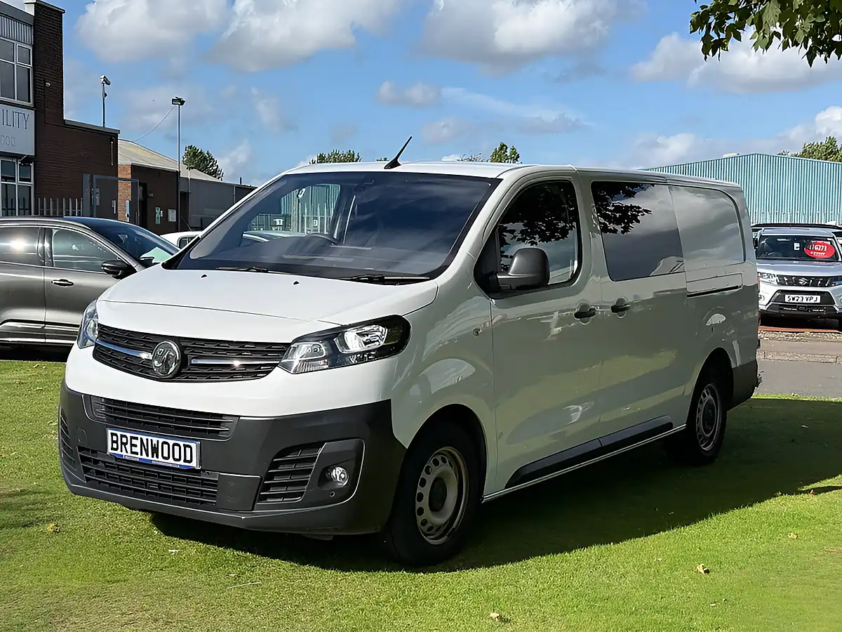 Used 2022 Vauxhall Vivaro Dynamic White - Interior and Exterior details 3