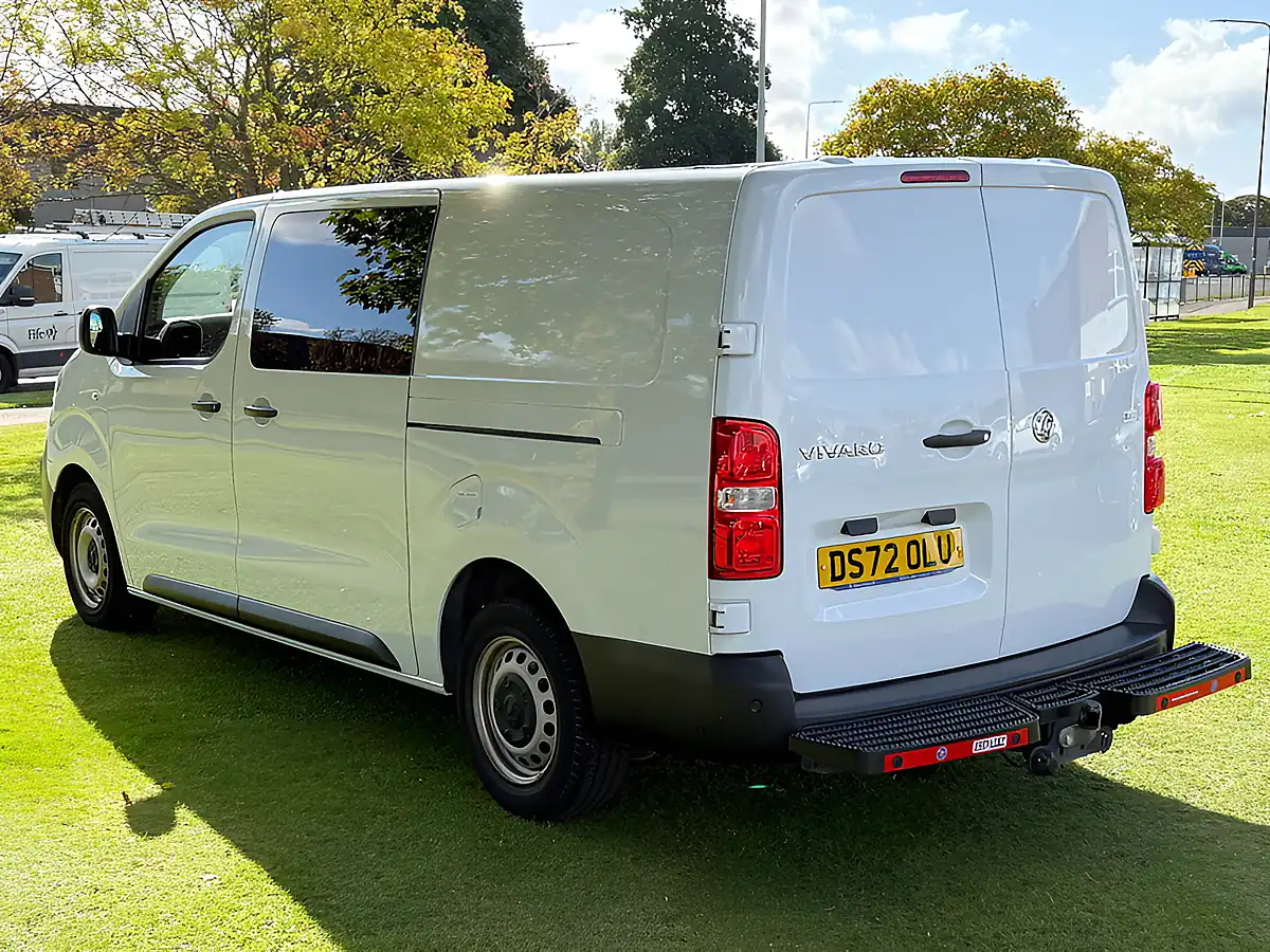Used 2022 Vauxhall Vivaro Dynamic White - Interior and Exterior details 4