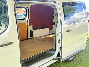 Used 2022 Vauxhall Vivaro Dynamic White - Interior and Exterior details 8