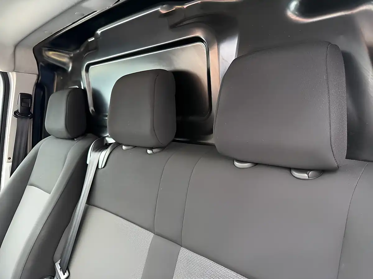 Used 2022 Vauxhall Vivaro Dynamic White - Interior and Exterior details 15
