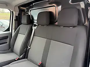Used 2022 Vauxhall Vivaro Dynamic White - Interior and Exterior details 16