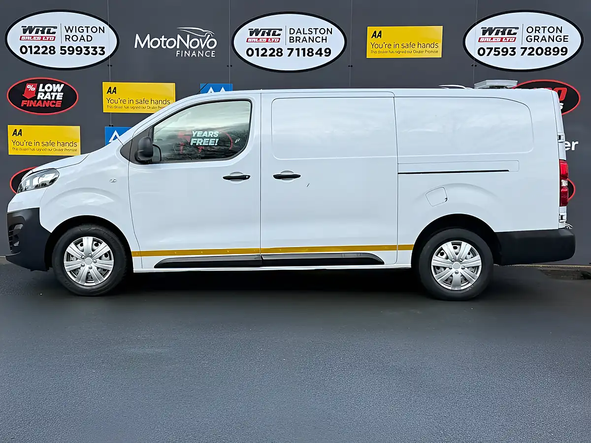 Used 2022 Vauxhall Vivaro Dynamic White - Interior and Exterior details 2