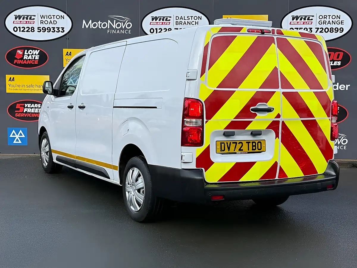 Used 2022 Vauxhall Vivaro Dynamic White - Interior and Exterior details 3