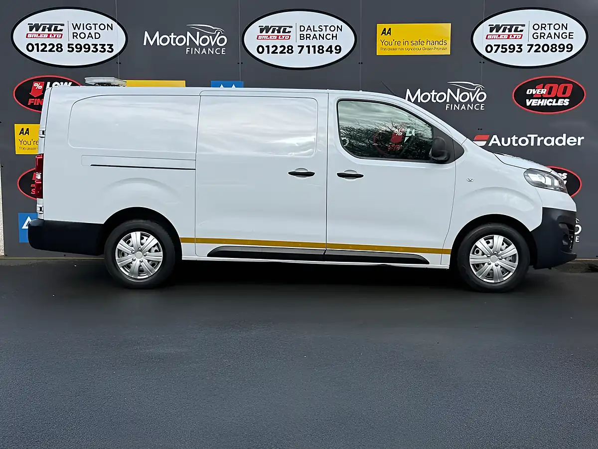 Used 2022 Vauxhall Vivaro Dynamic White - Interior and Exterior details 5