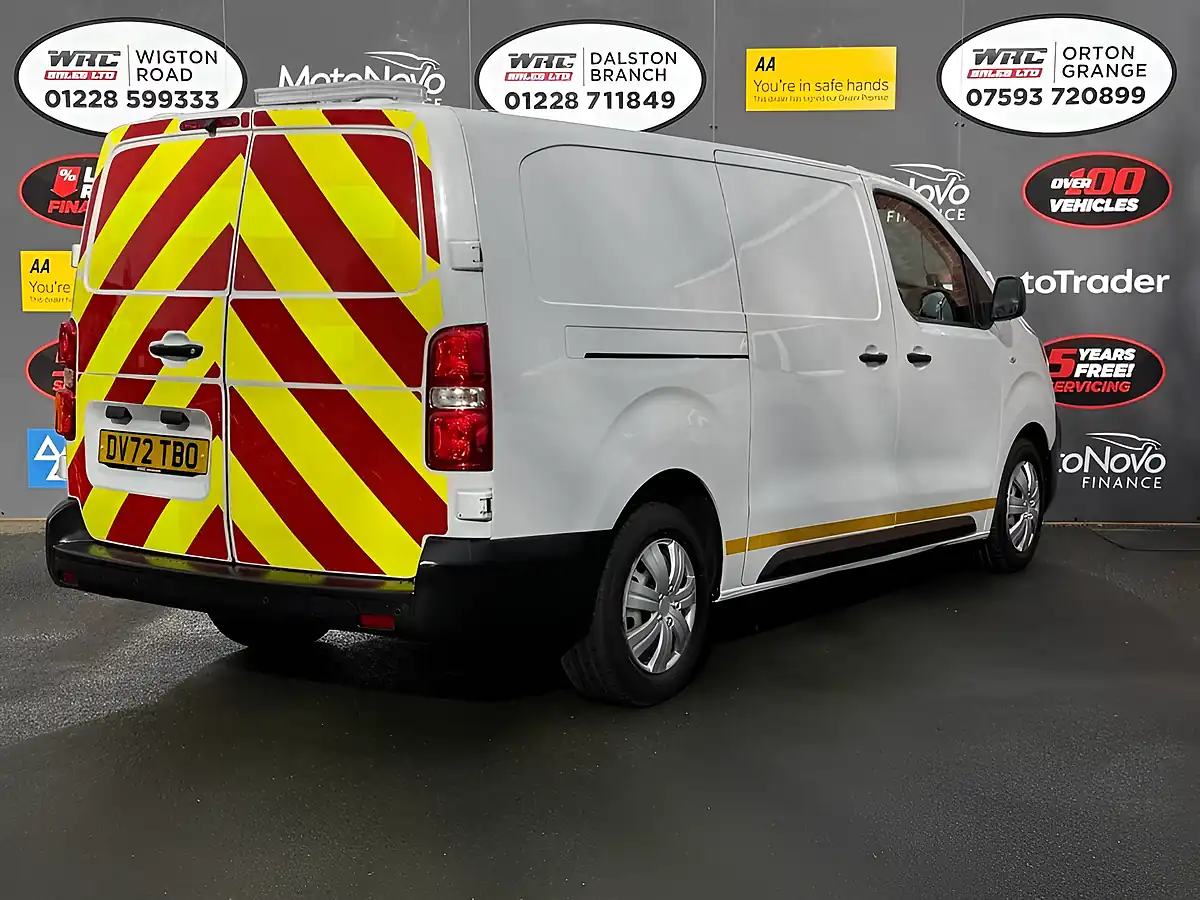 Used 2022 Vauxhall Vivaro Dynamic White - Interior and Exterior details 6