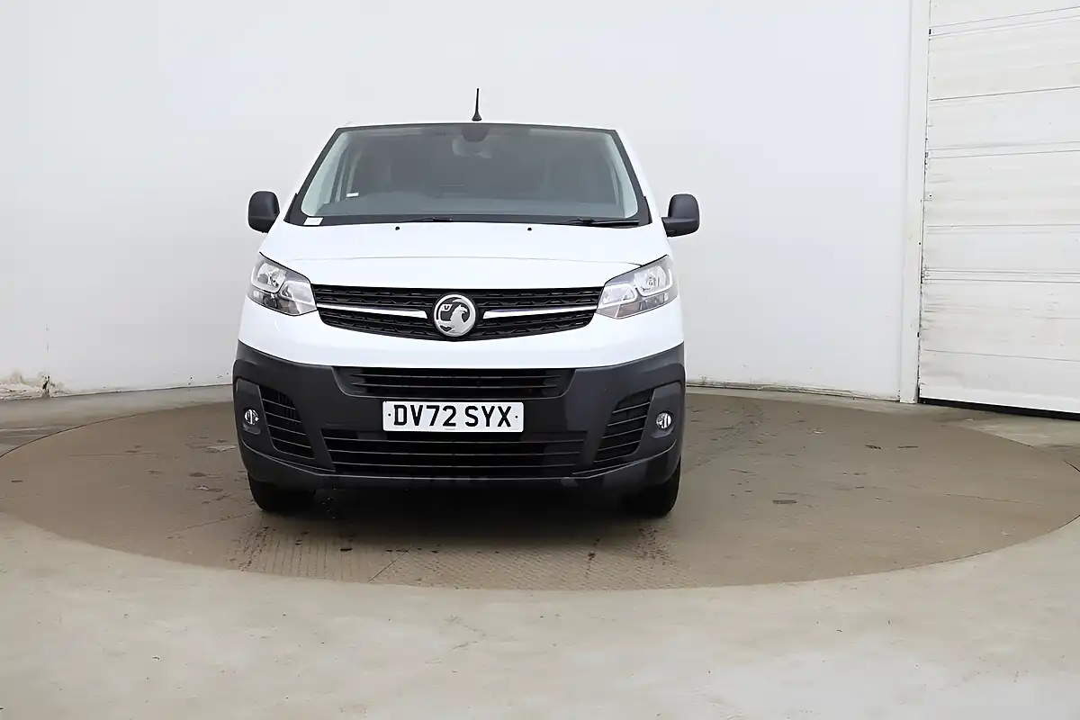 Used 2022 Vauxhall Vivaro Dynamic White - Interior and Exterior details 3