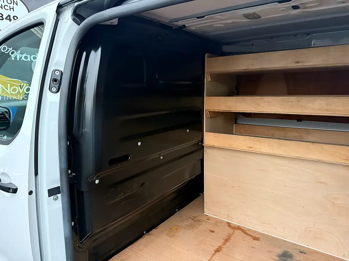 Used 2022 Vauxhall Vivaro Dynamic White - Interior and Exterior details 14