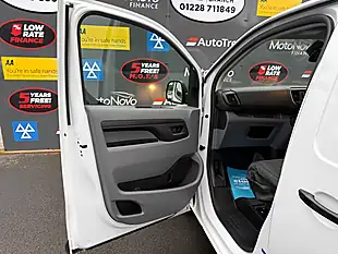 Used 2022 Vauxhall Vivaro Dynamic White - Interior and Exterior details 19