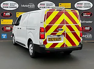 Used 2022 Vauxhall Vivaro Dynamic White - Interior and Exterior details 3