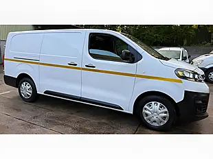 Used 2022 Vauxhall Vivaro Dynamic White - Interior and Exterior details 4