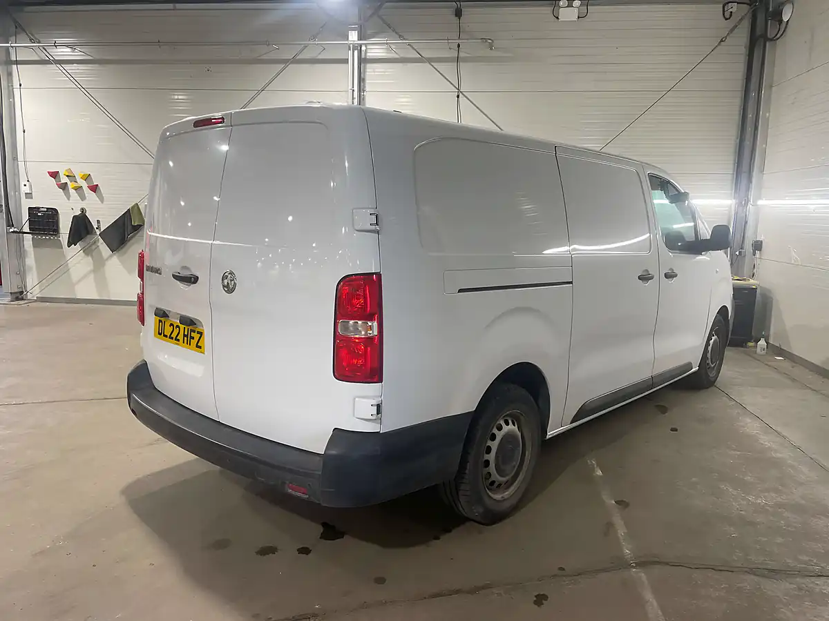 Used 2022 Vauxhall Vivaro Dynamic White - Interior and Exterior details 5