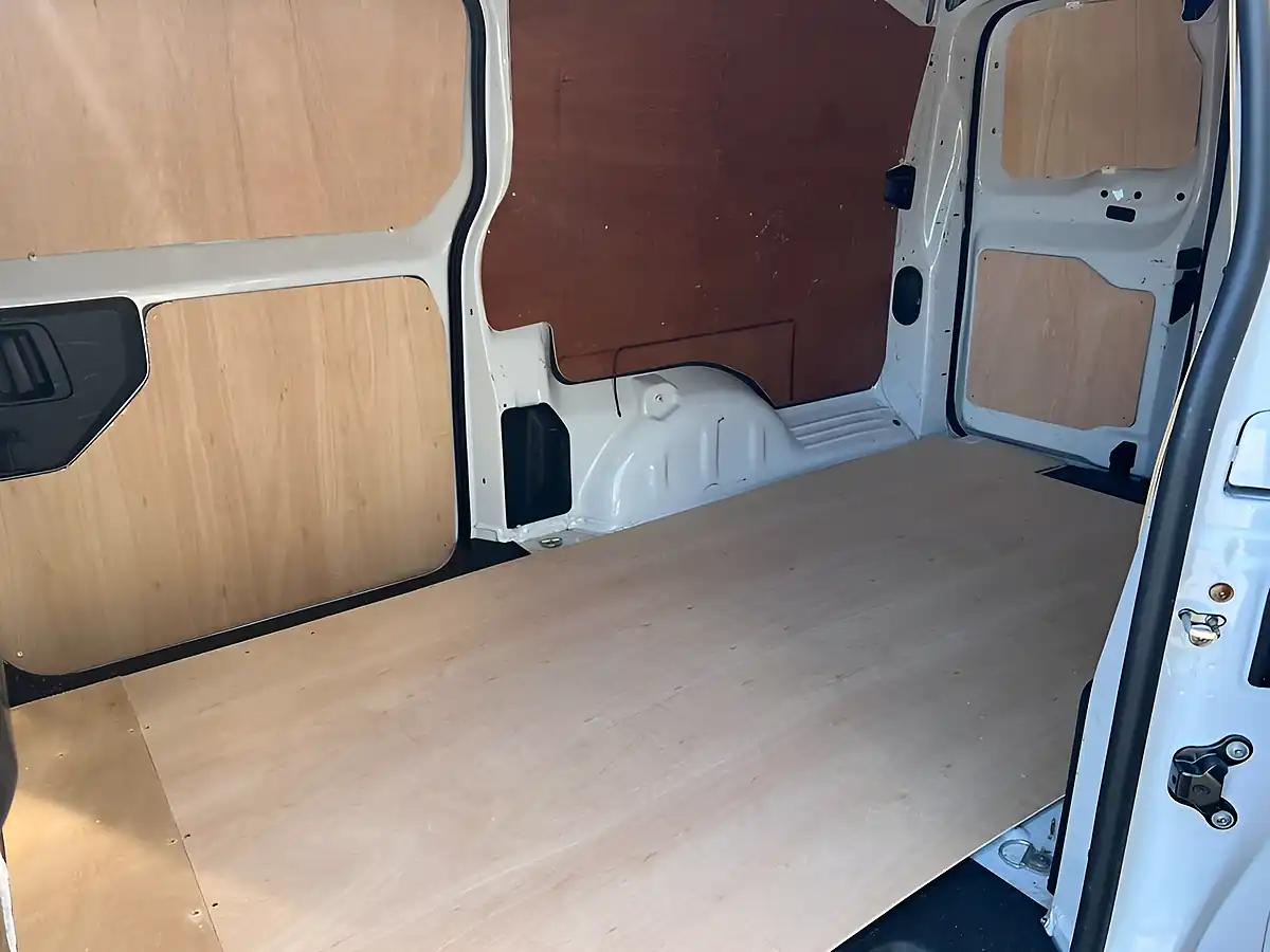Used 2022 Vauxhall Vivaro Dynamic White - Interior and Exterior details 11