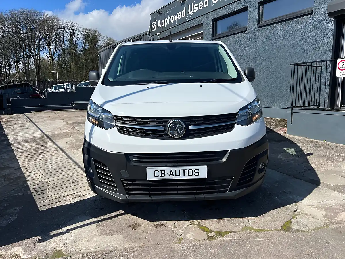 Used 2022 Vauxhall Vivaro Dynamic White - Interior and Exterior details 2