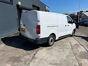 Used 2022 Vauxhall Vivaro Dynamic White - Interior and Exterior details 5