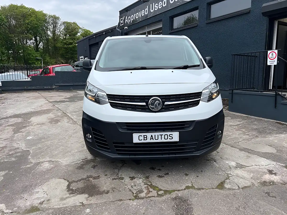 Used 2022 Vauxhall Vivaro Dynamic White - Interior and Exterior details 2